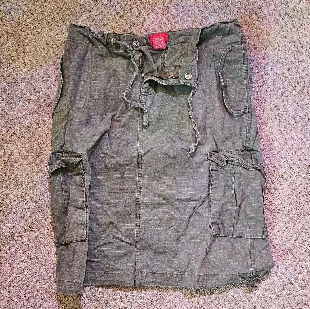 Size 3 Mossimo Green Khaki Skirt